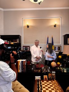 România TV - Sorin Mierlea , Președintele InfoCons Protecția Consumatorului , a acordat un interviu pe tema loțiunilor de protecție solară